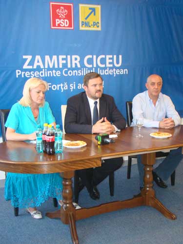 Cornelia Negrut, Zamfir Ciceu, Cristian Anghel (c) eMM.ro